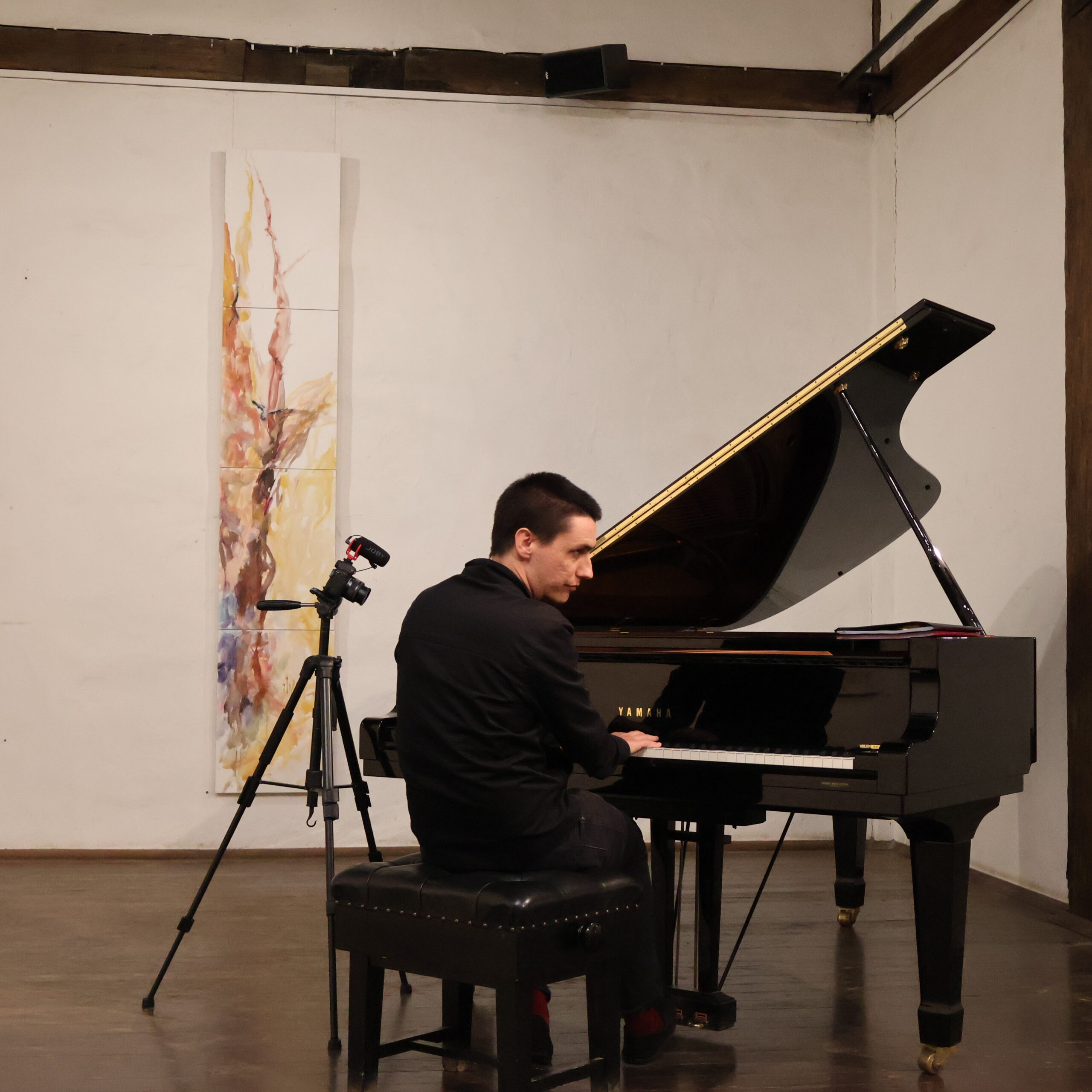 Opening night with Jazz Pianist Andrew Lake